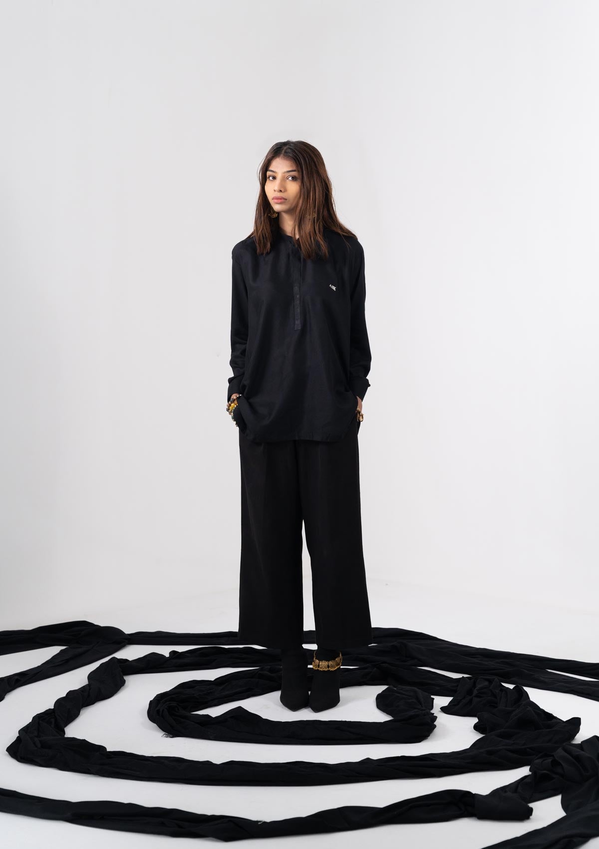    aik-atelier-limited-edition-flood-relief-kurta-5